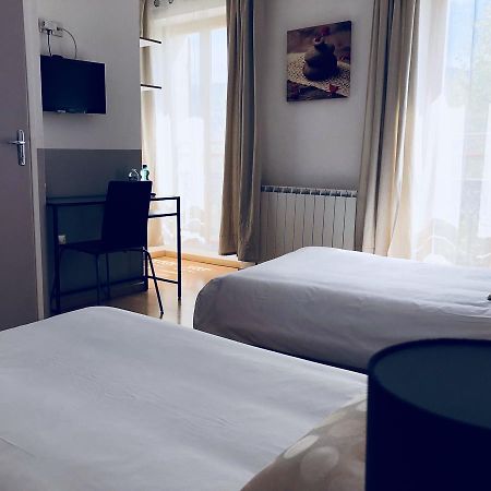 Le Clos Des Acacias Signes Exteriör bild